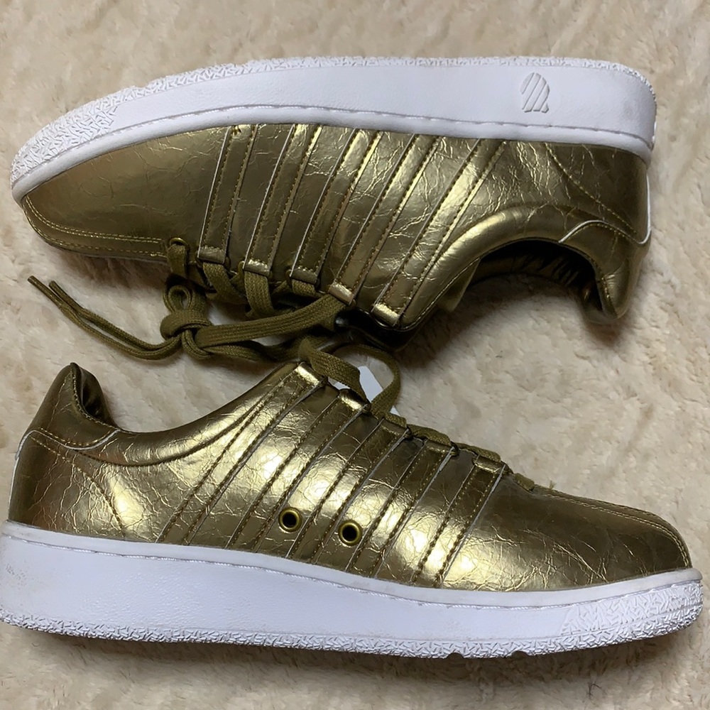 NWT K-SWISS